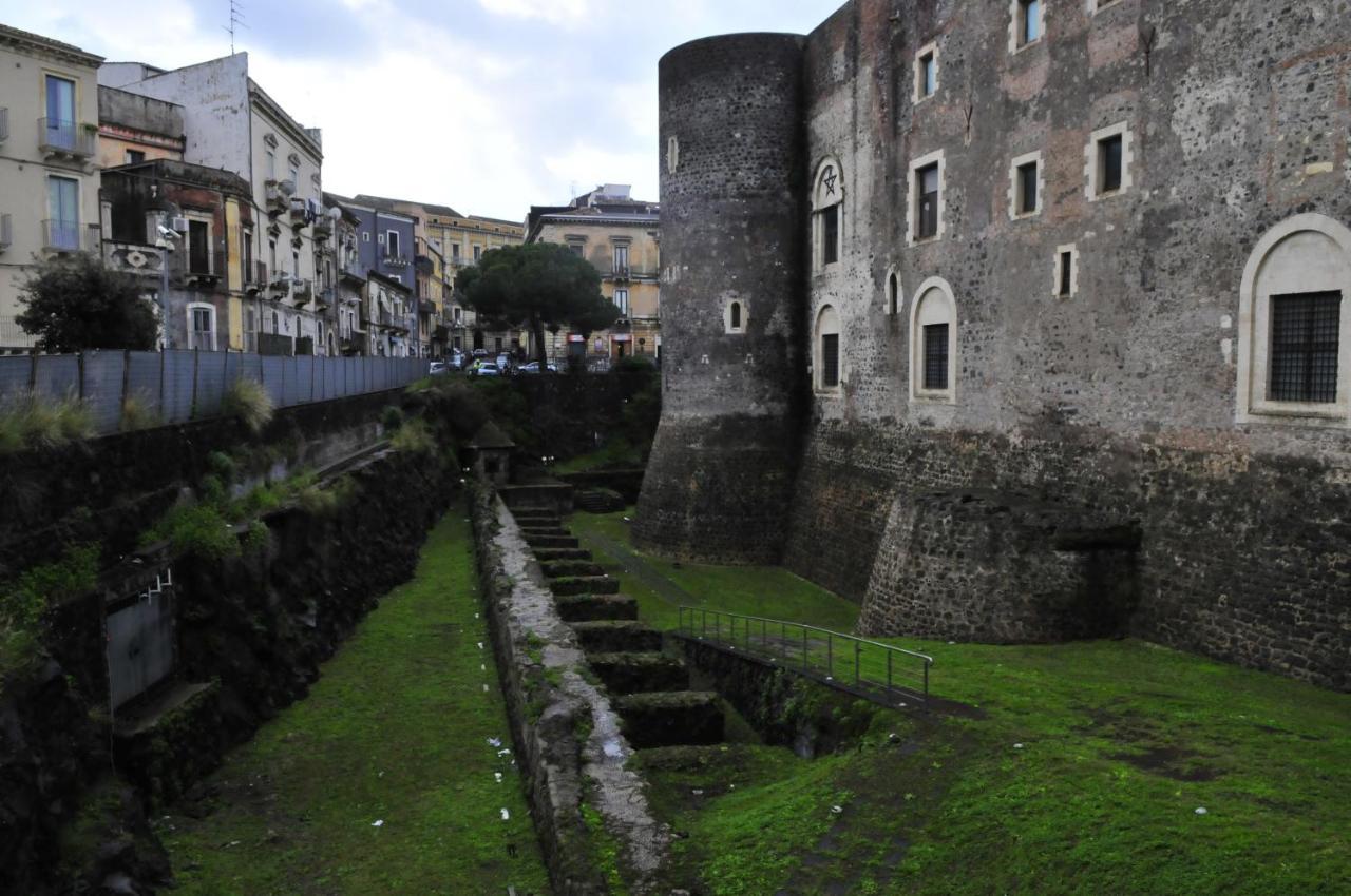 شقة Terrazza Sul Castello Ursino By Wonderful Italy كاتانيا المظهر الخارجي الصورة