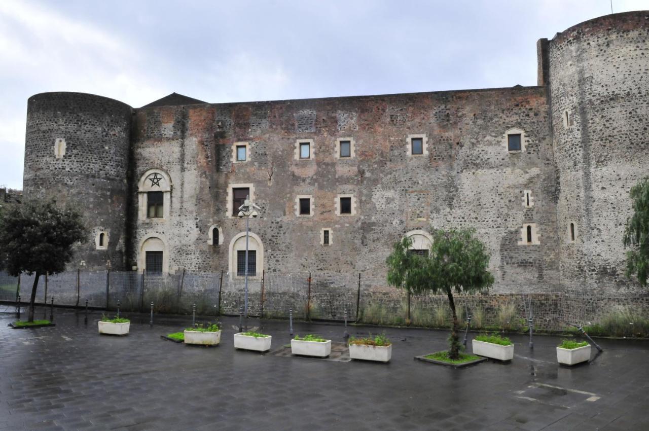 شقة Terrazza Sul Castello Ursino By Wonderful Italy كاتانيا المظهر الخارجي الصورة